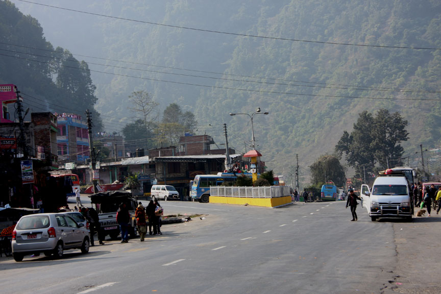 मुग्लिन : नेपालका प्रमुख राजमार्गहरूको संगमस्थल
