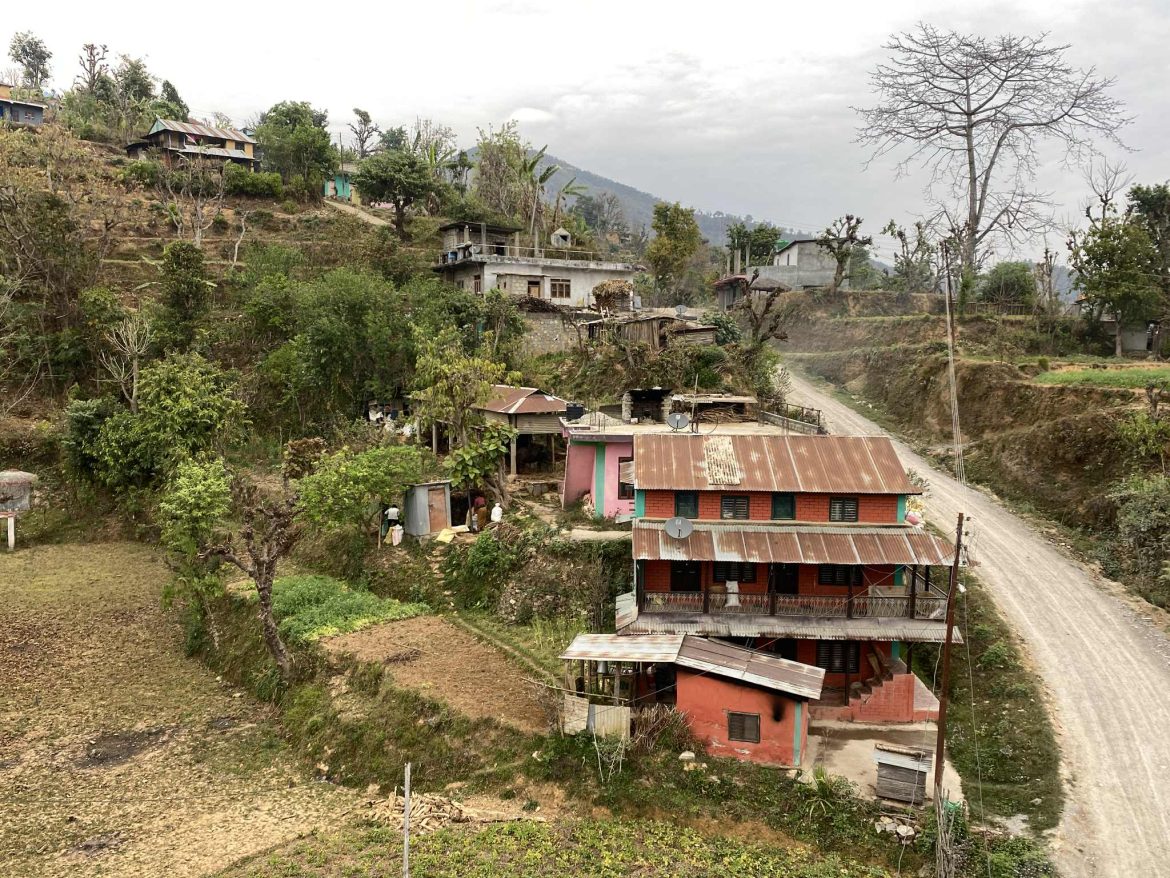 क्याक्मी जाने बाटो